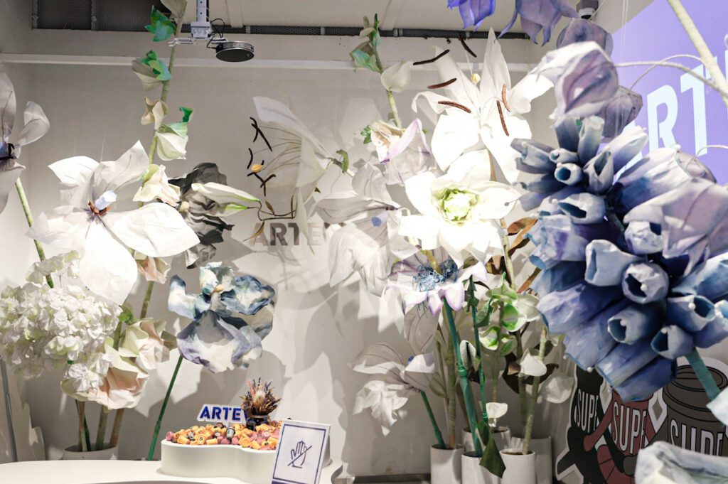 artea review, bubble tea, floral theme cafe, floral cafe, instagrammable cafe