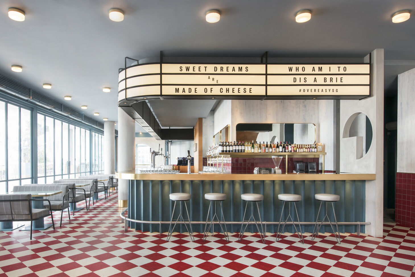 [REVIEW] OverEasy – Quintessential American diner with a view of MBS’s Skyline
