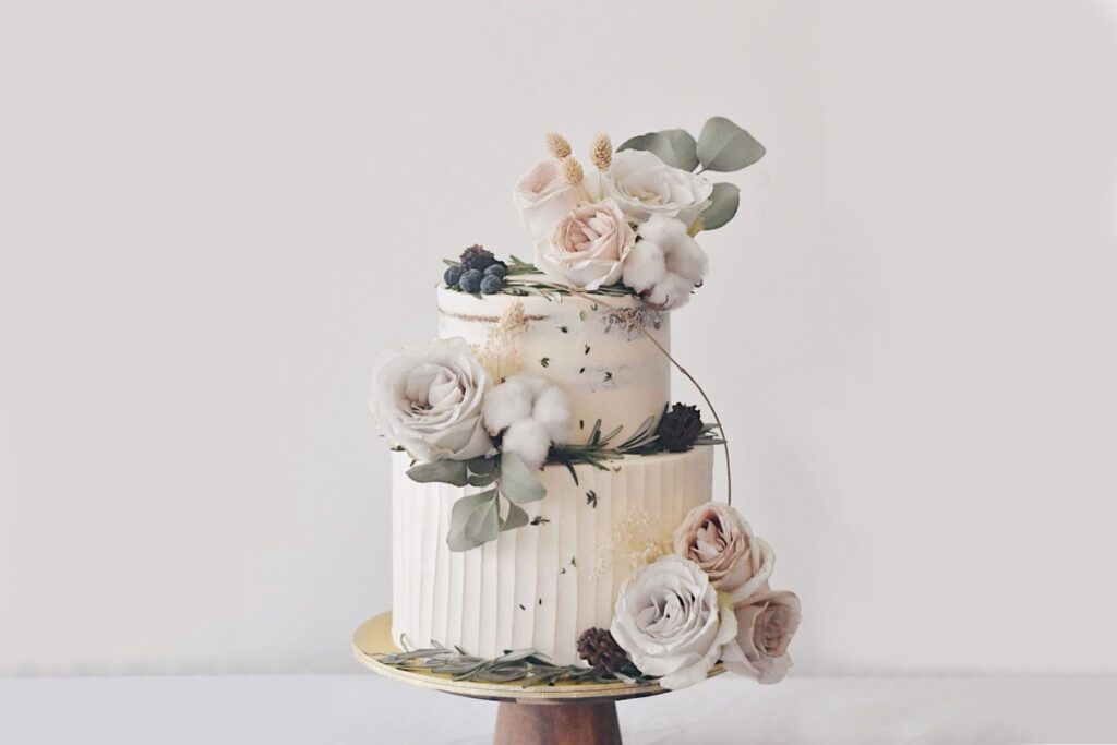 floral rustic minimalistic two tier cake, zee & Elle customised cakes