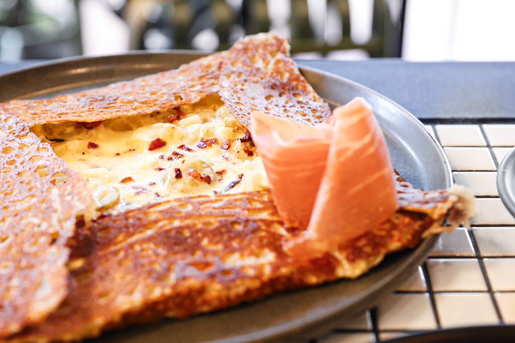 French Fold cafe galettes