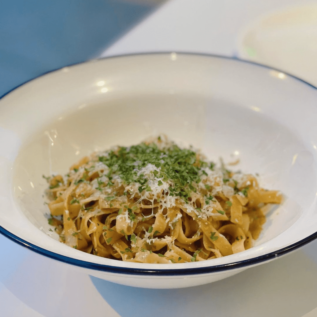 Aglio Olio Tagliatelle. Photo taken by @eatwithsh