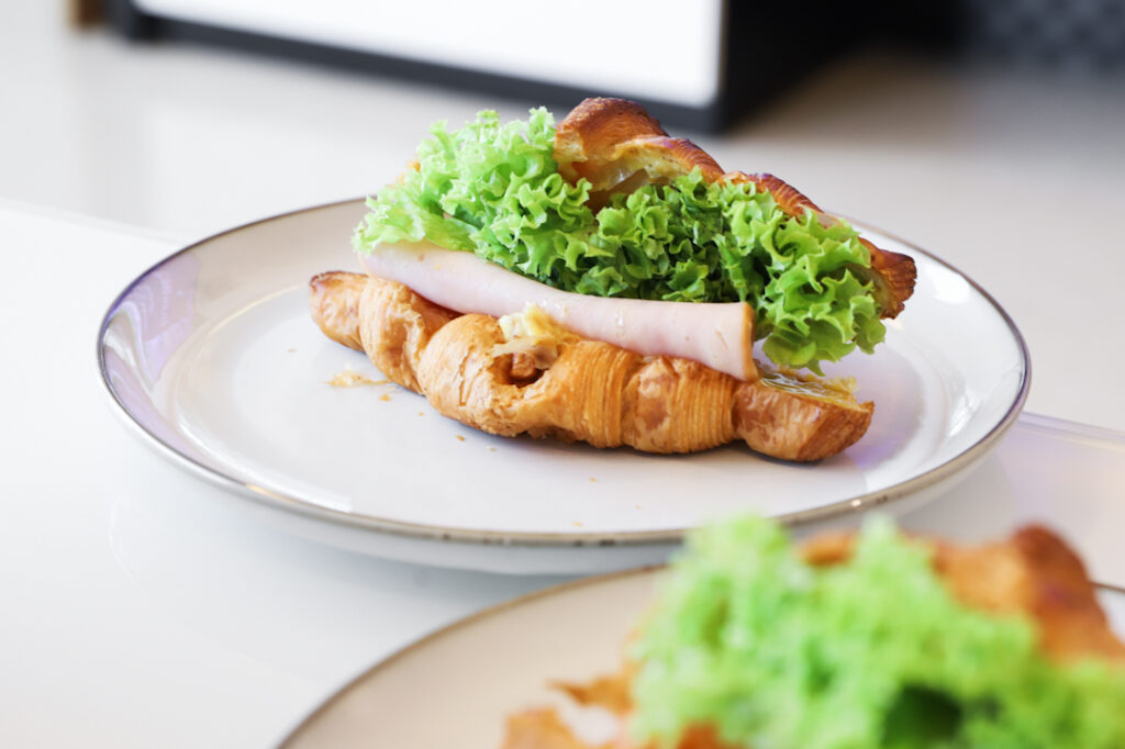 ham and cheese croissant 