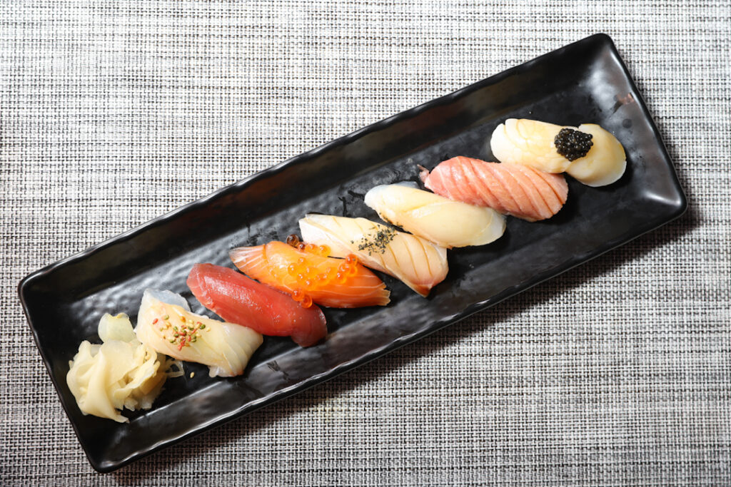 Set of 9 Nigiri Sushi at Daiyusan