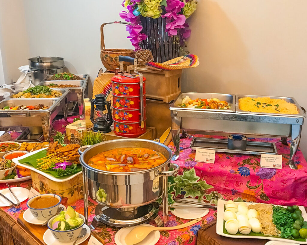 Tingkat delivery services in Singapore for home-cooked catering food