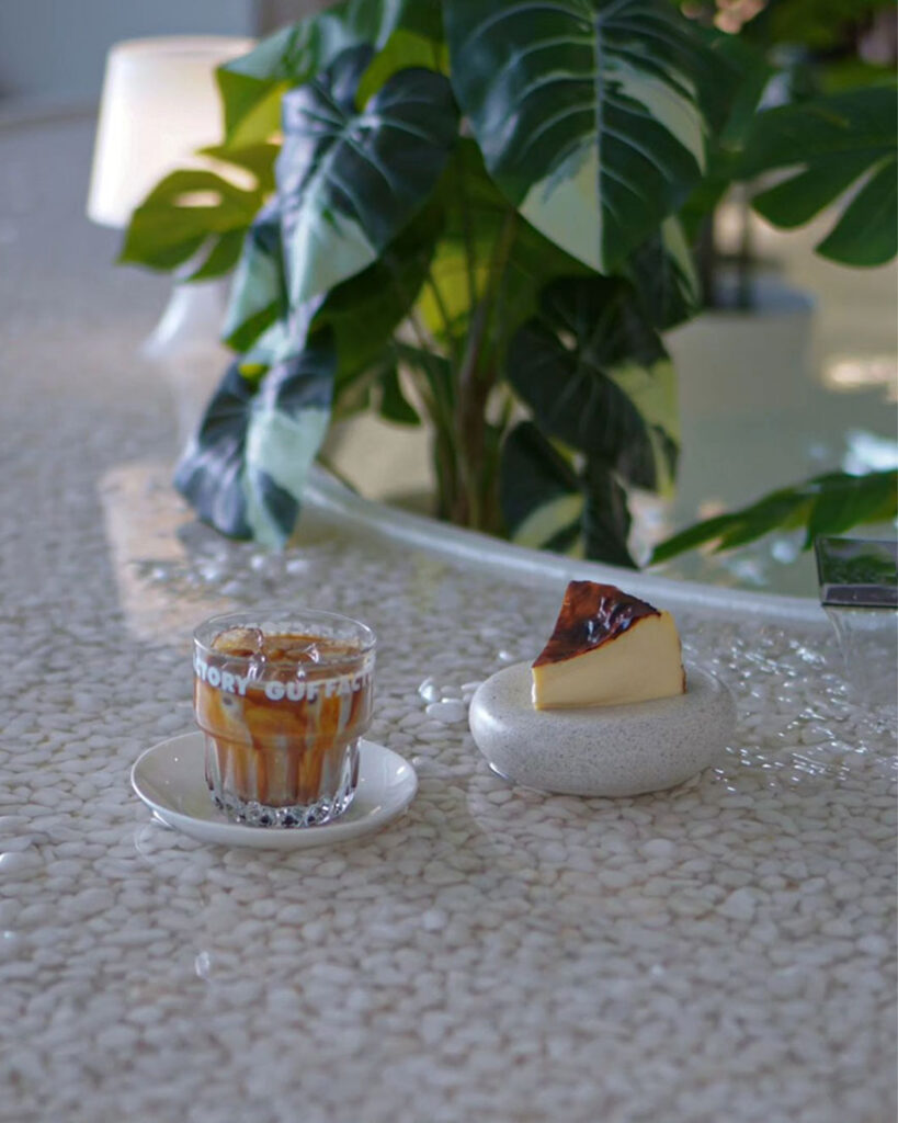 GUF Tokyo menu - Coffee and basque burnt cheesecake