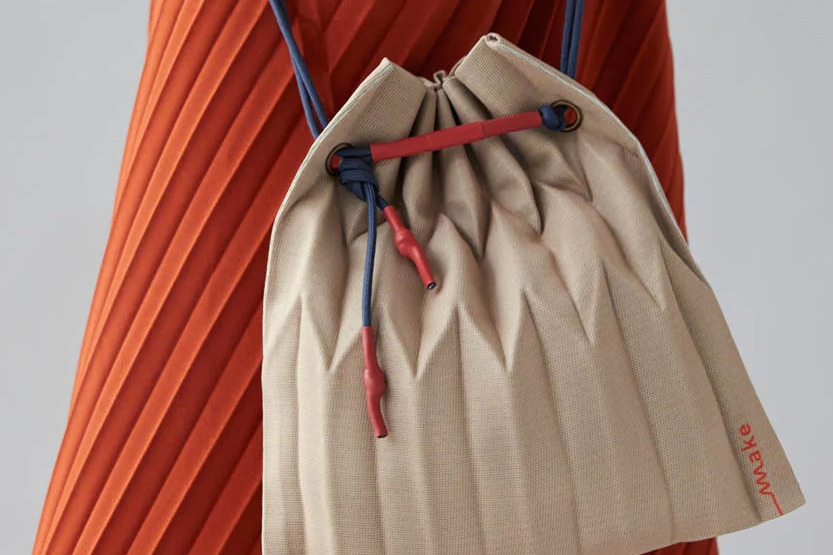 DIY Pleated Bag from GINLEE Studios with a bag crafting workshop, the perfect gift idea to spend some time with your mother this Mother's Day