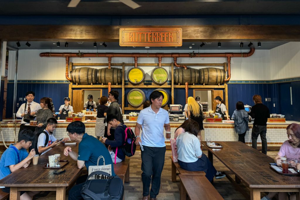 Butter Beer Bar in Harry Potter Tokyo