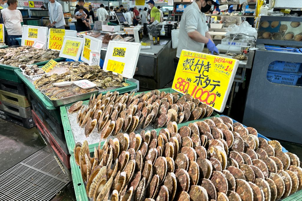 market area for fresh seafood