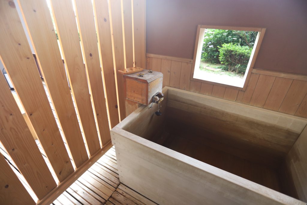 wakayama hotel with private onsen tub in room