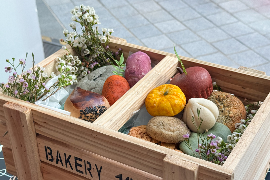 Bakery 1946 review – Viral apple bun available at Suntec City cafe