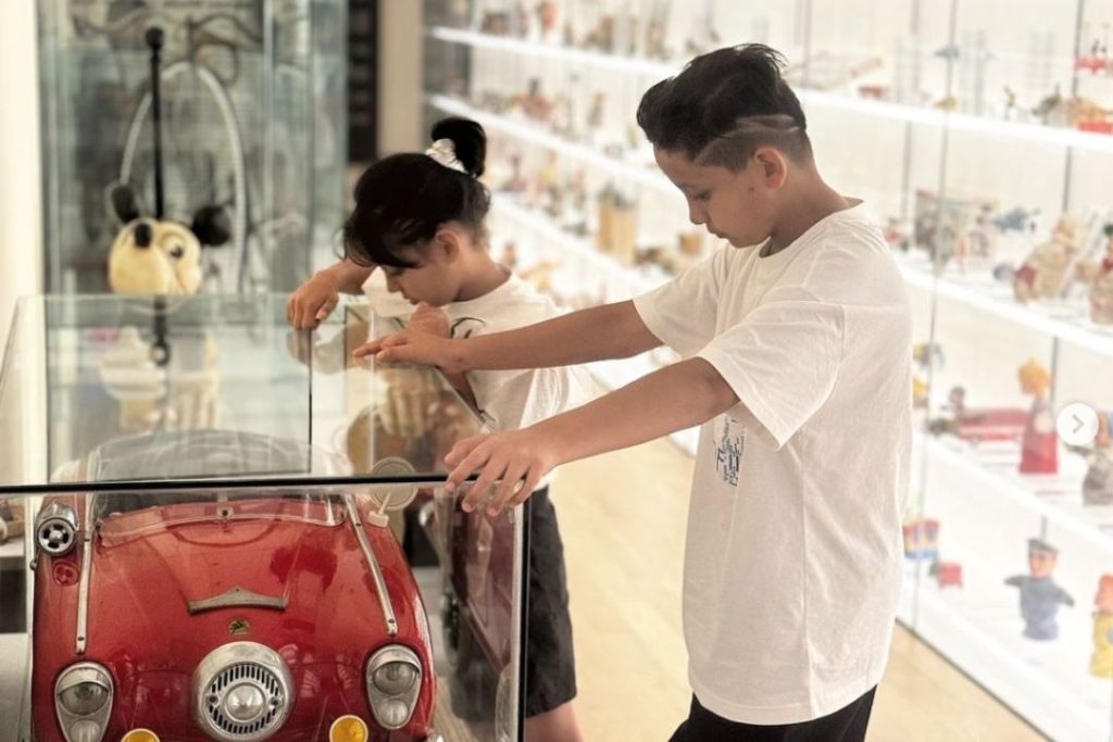 Vintage race cars museum of toys tours for F1 Singapore