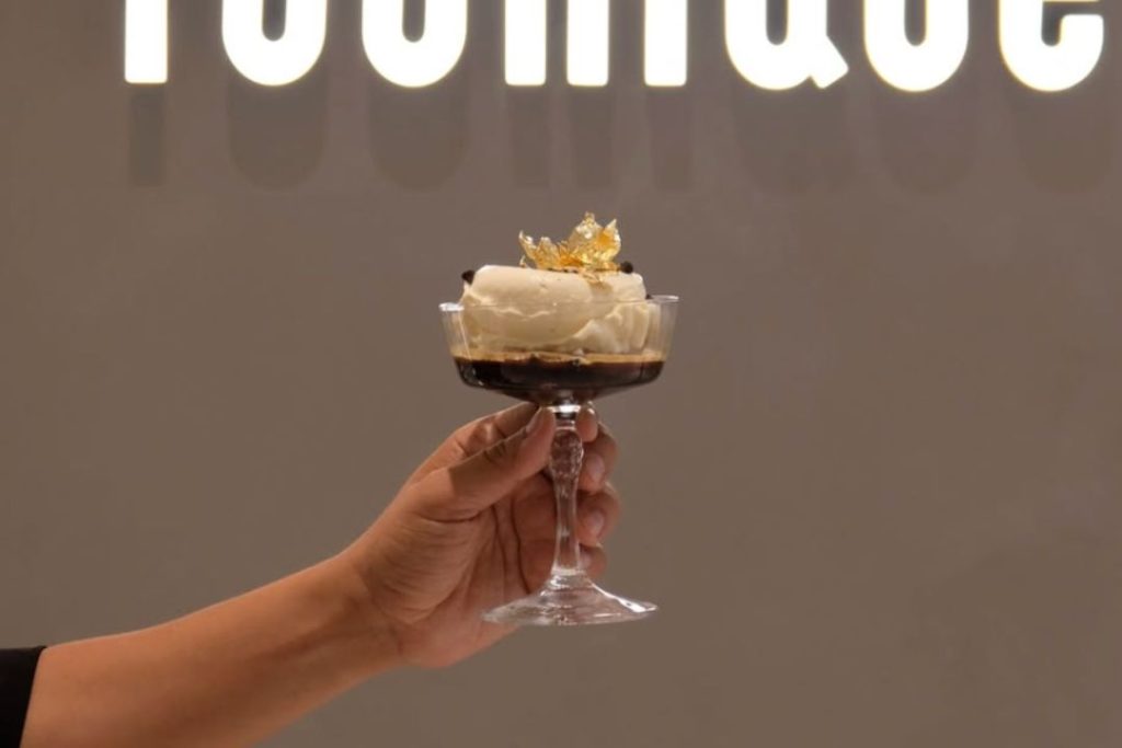 Golden Tiramisu at YOUNIQUE cafe in orchard