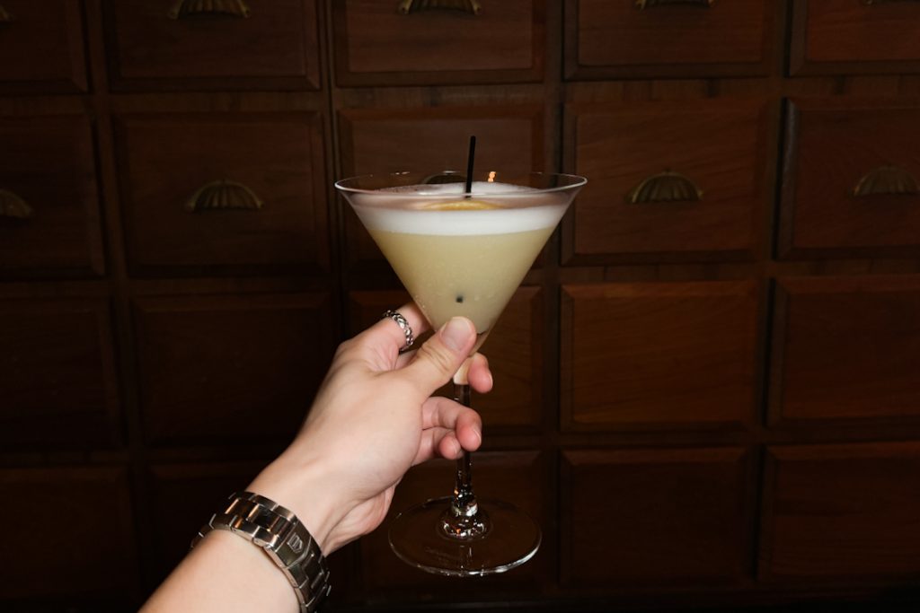 Skinny low-carbs whiskey sour at LECOQ cocktail