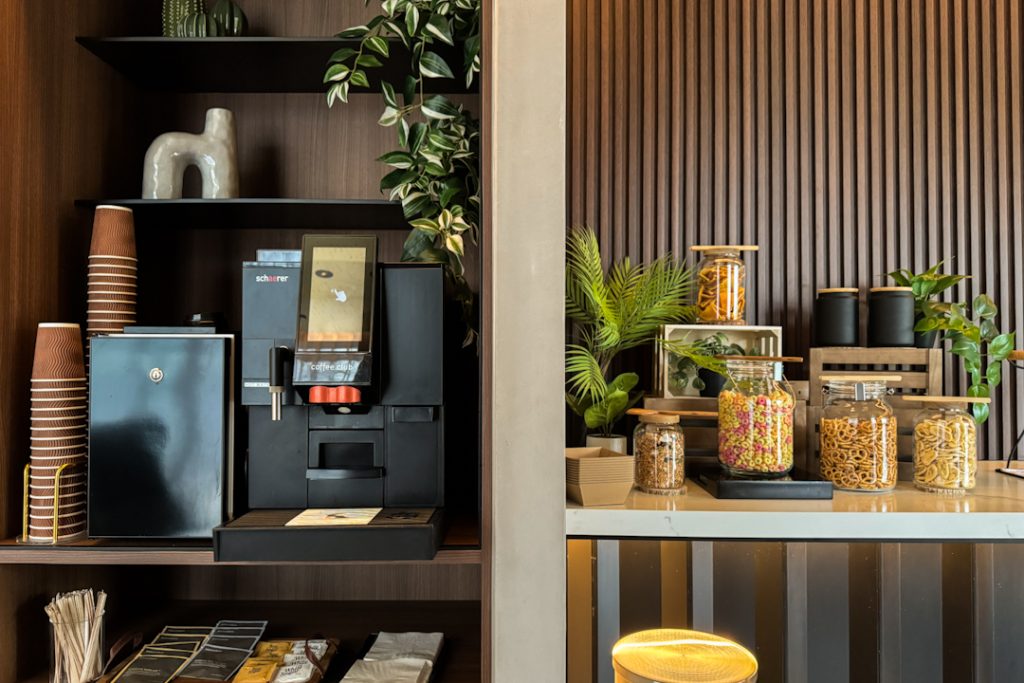 24 hour snack bar at Quincy House's lobby