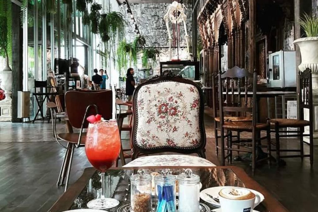The Tea House cafe