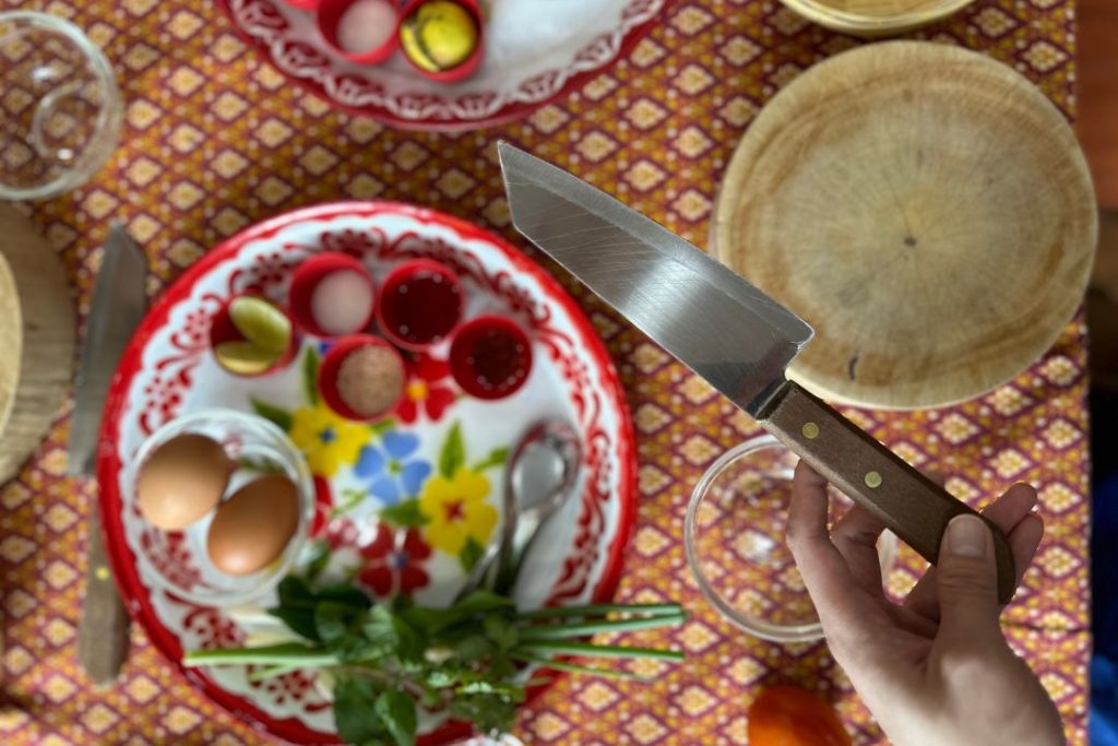 Thai knife and ingredients at Bangkok Sompong Cooking Class
