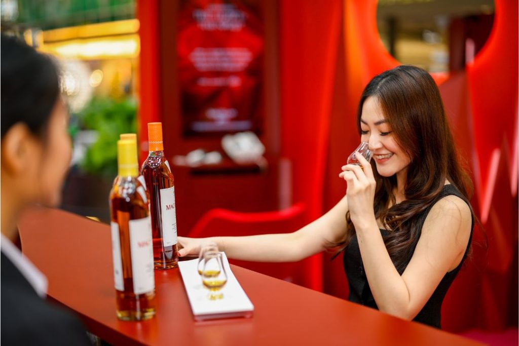Free whiskey tasting at Macallan Pop-up