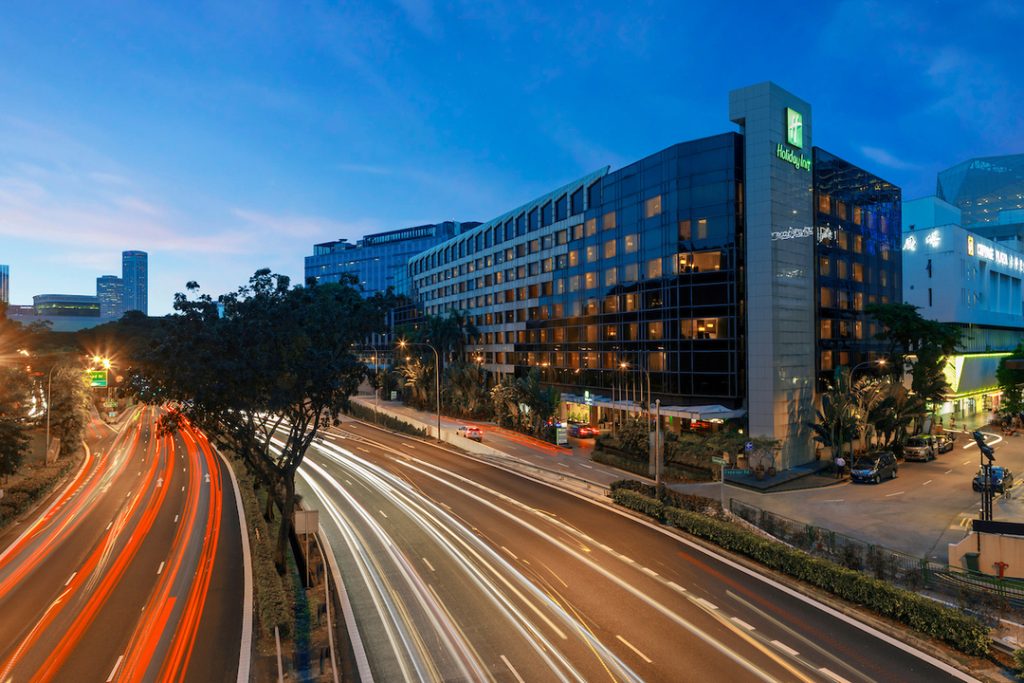 Night view of Holiday Inn Orchard
