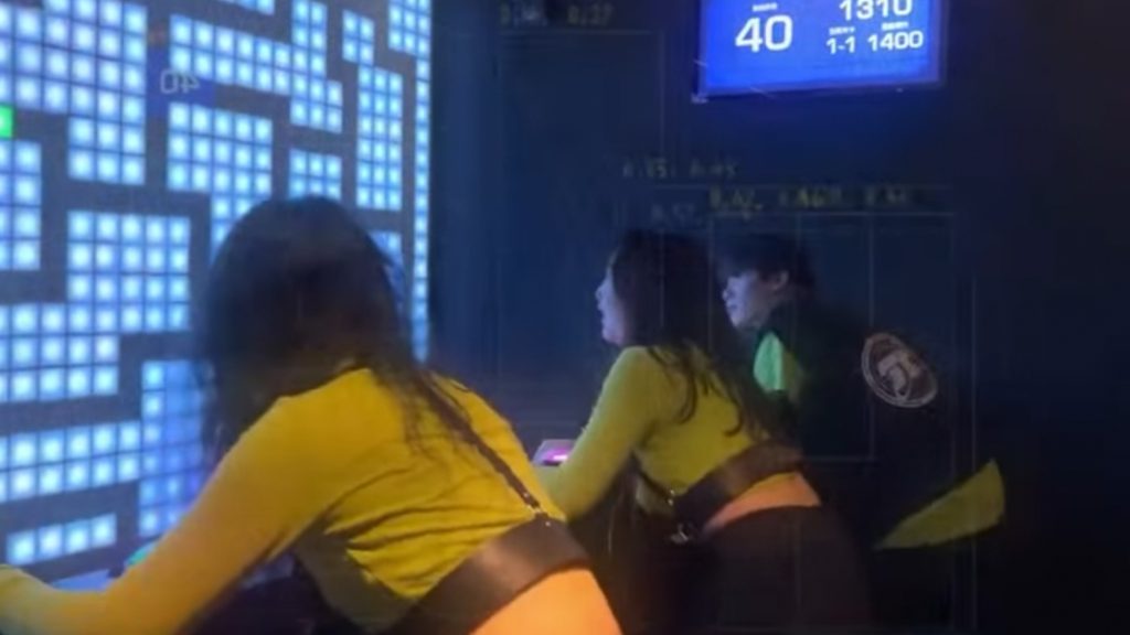 Shuttle Control at Galaxi Multiverse games