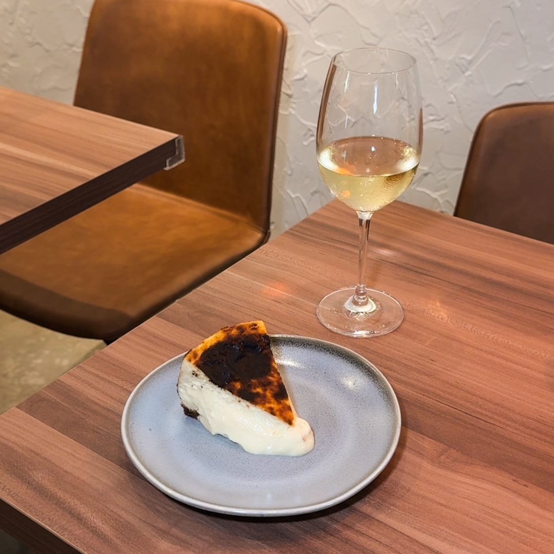 Cheesecake and wine pairing in Singapore at Haus KADA