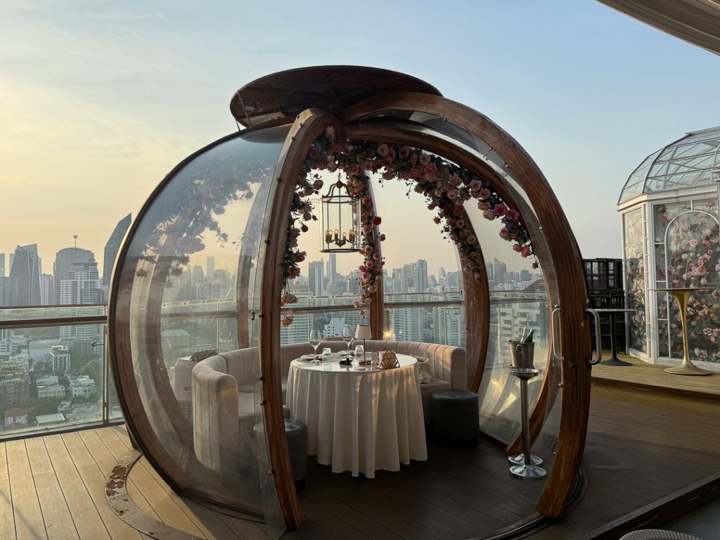 Lacol glass dome in Bangkok - Staybridge Suites Thonglor