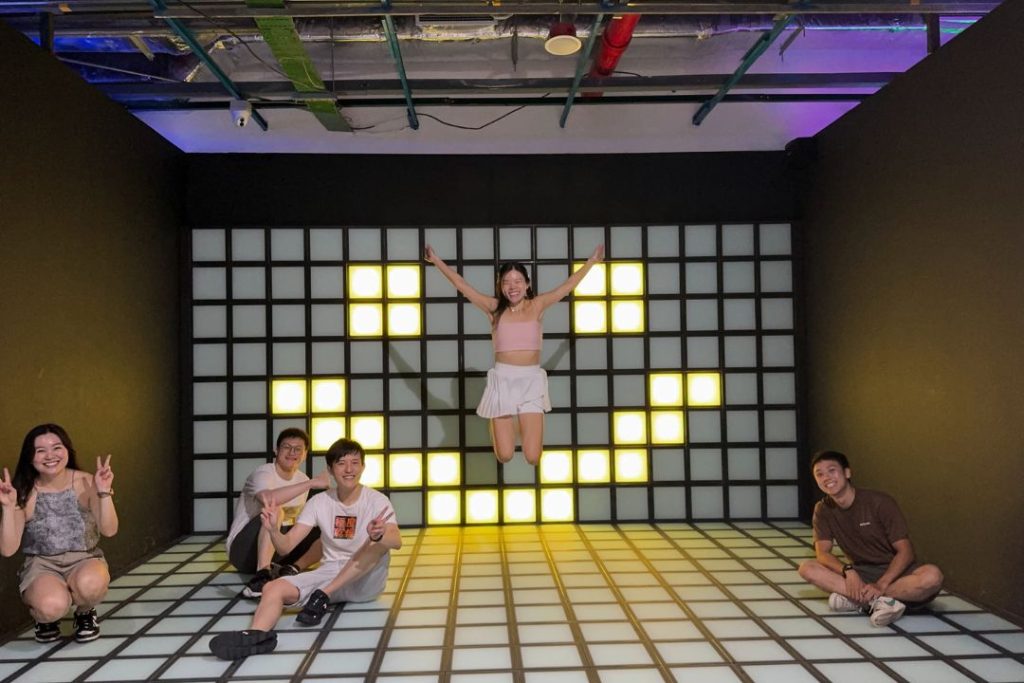 Griddy Grids changing LED backdrops for photos with friends