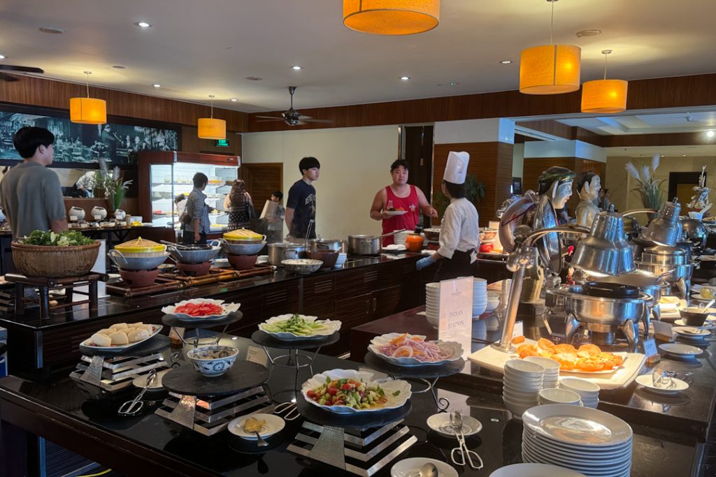 Cafe Du Lac Restaurant