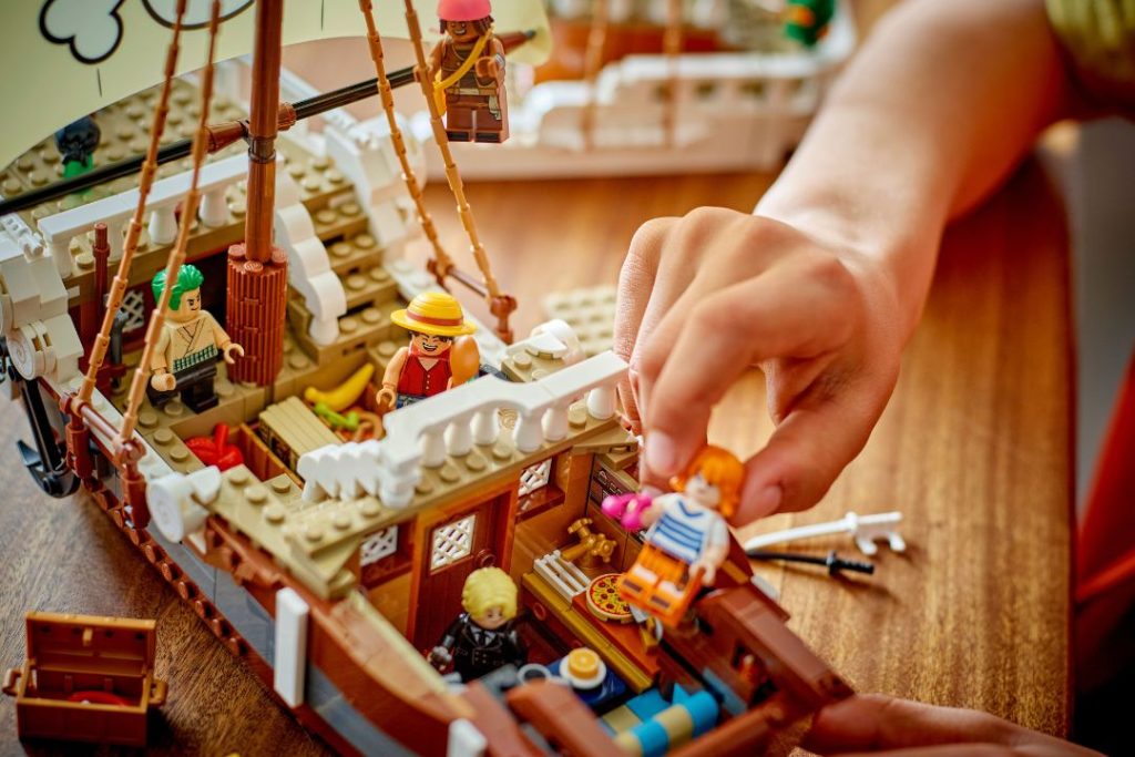 Going Merry lego with Luffy, Zoro, Nami and Sanji