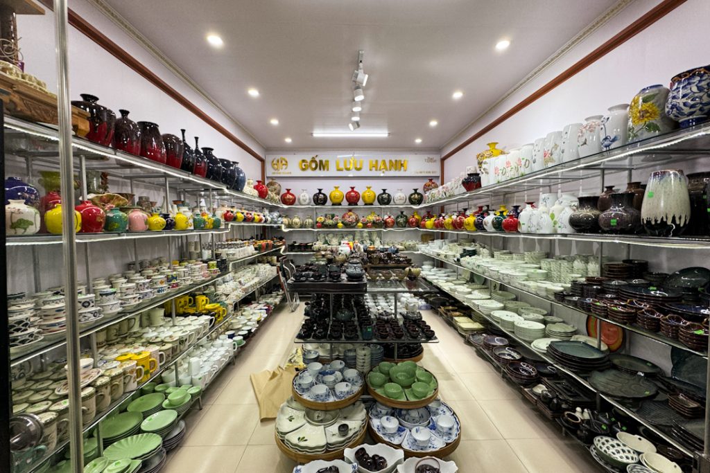 The best shop in Bat Trang Ceramic Village to shop at
