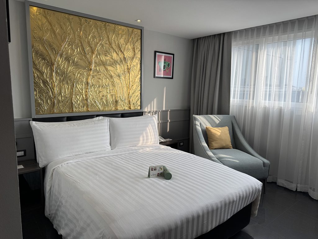Queen room photo at Garner Hotel Pattaya