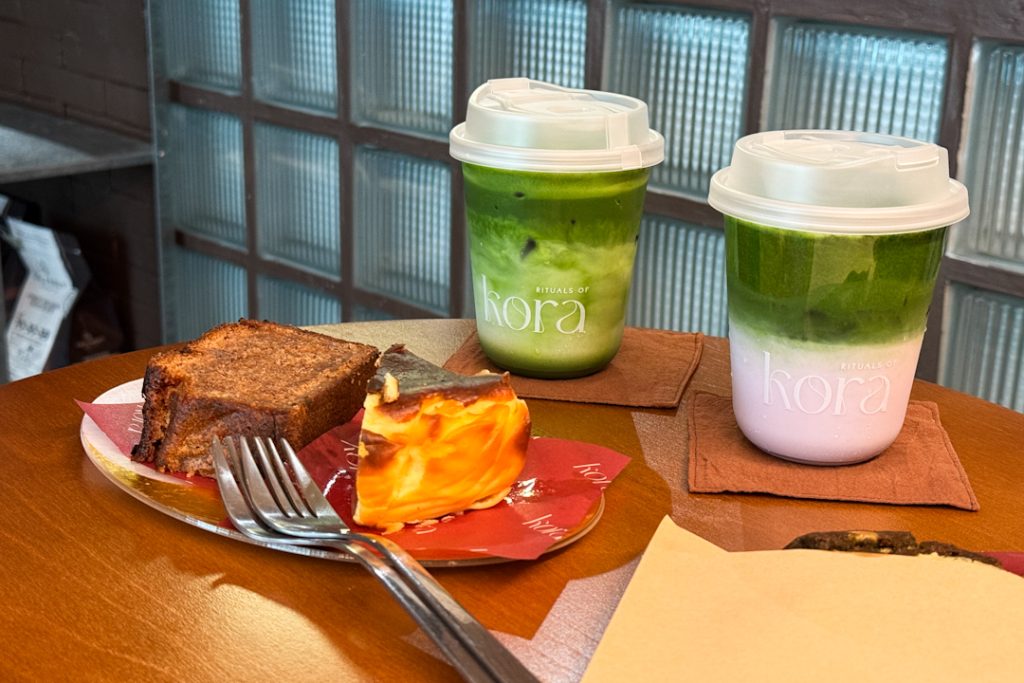 Matcha lattes with bakes