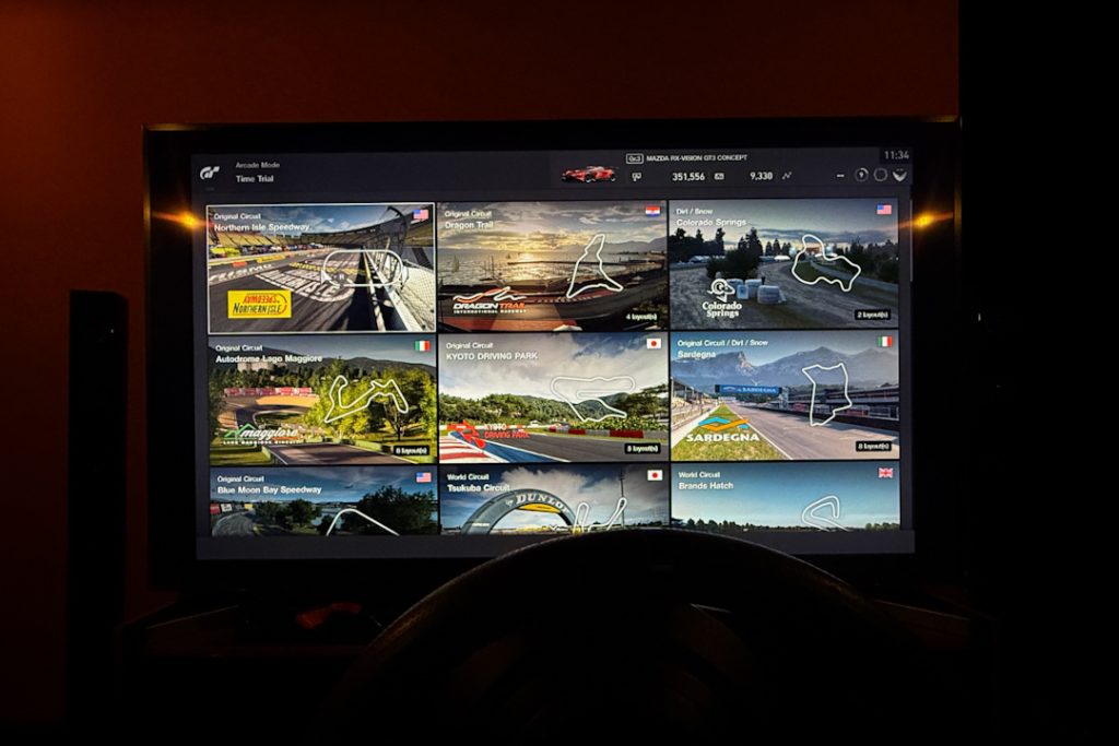 Choose from over 2,000 race cars and racing tracks at Round 2