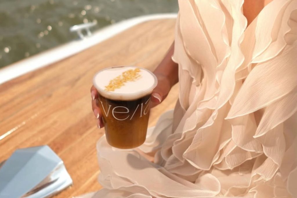Iced Latte at Ve La Singapore