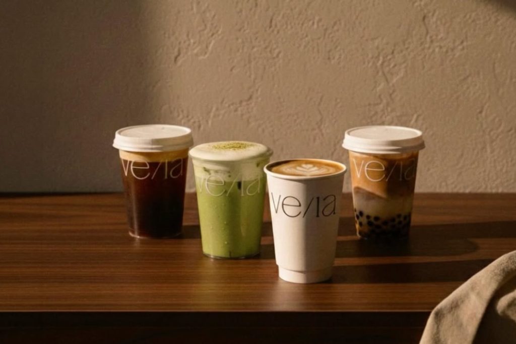 Line up of drinks at Ve La Singapore