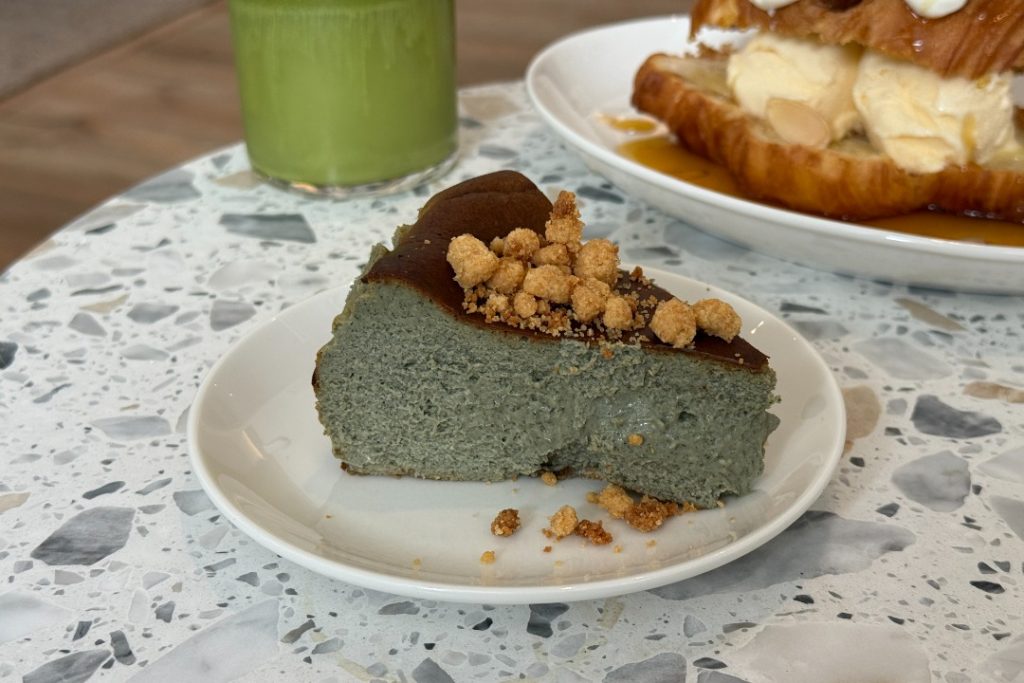 Mugwort Cheesecake