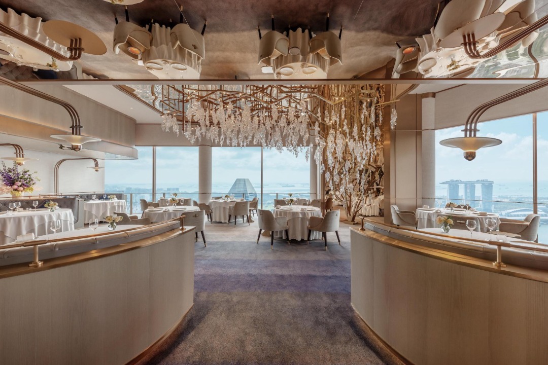Jaan by Kirk Westaway Level 70 Swissôtel Stamford Singapore two Michelin stars contemporary British