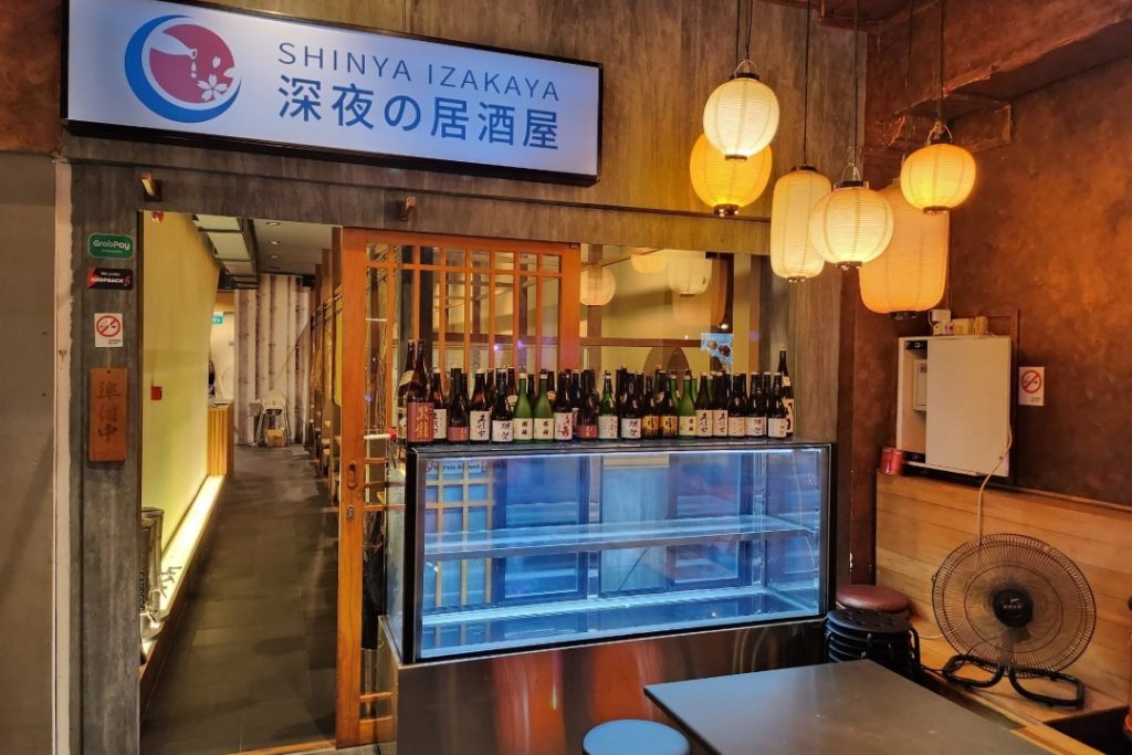 Shinya Izakaya Boat Quay Singapore late night Japanese sashimi charcoal yakitori