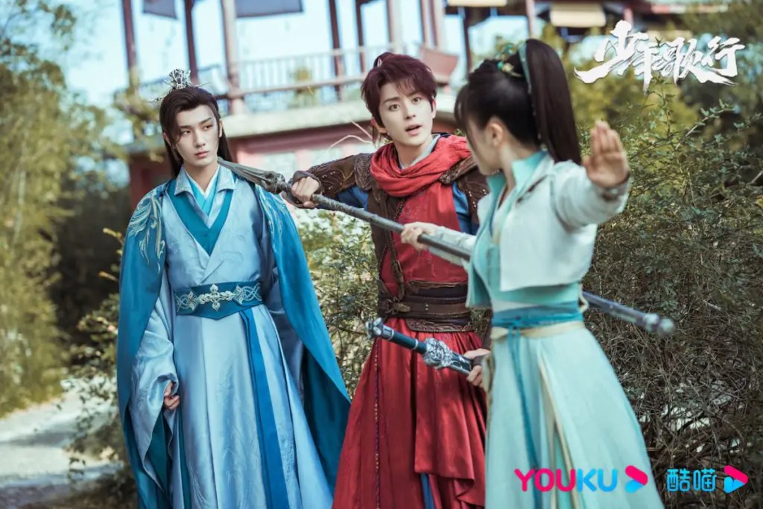 Ao Ruipeng and Liu Xueyi in The Blood of Youth 2022