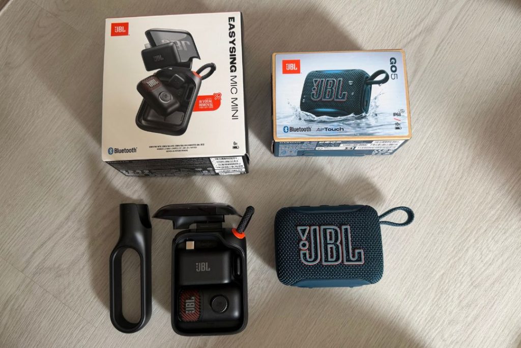 JBL EasySing Mic Mini and JBL Go Speaker